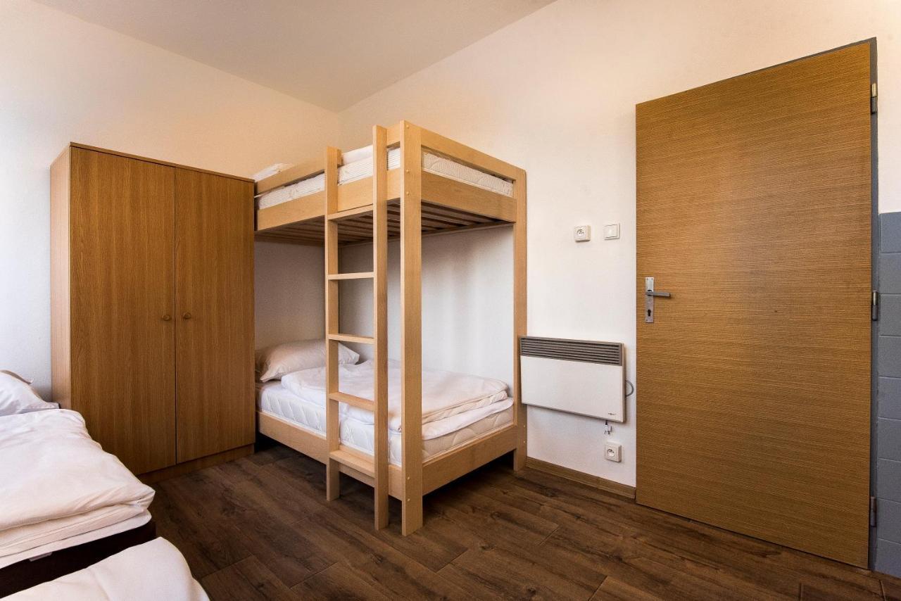 Turistická ubytovna Vinařství ZD Němčičky Exterior foto